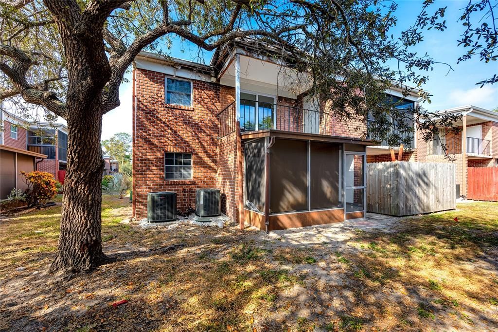 For Sale: $130,000 (1 beds, 1 baths, 680 Square Feet)