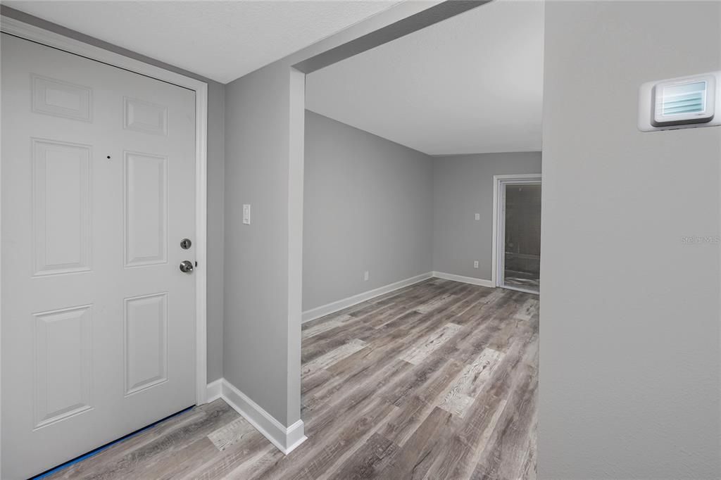 For Sale: $130,000 (1 beds, 1 baths, 680 Square Feet)