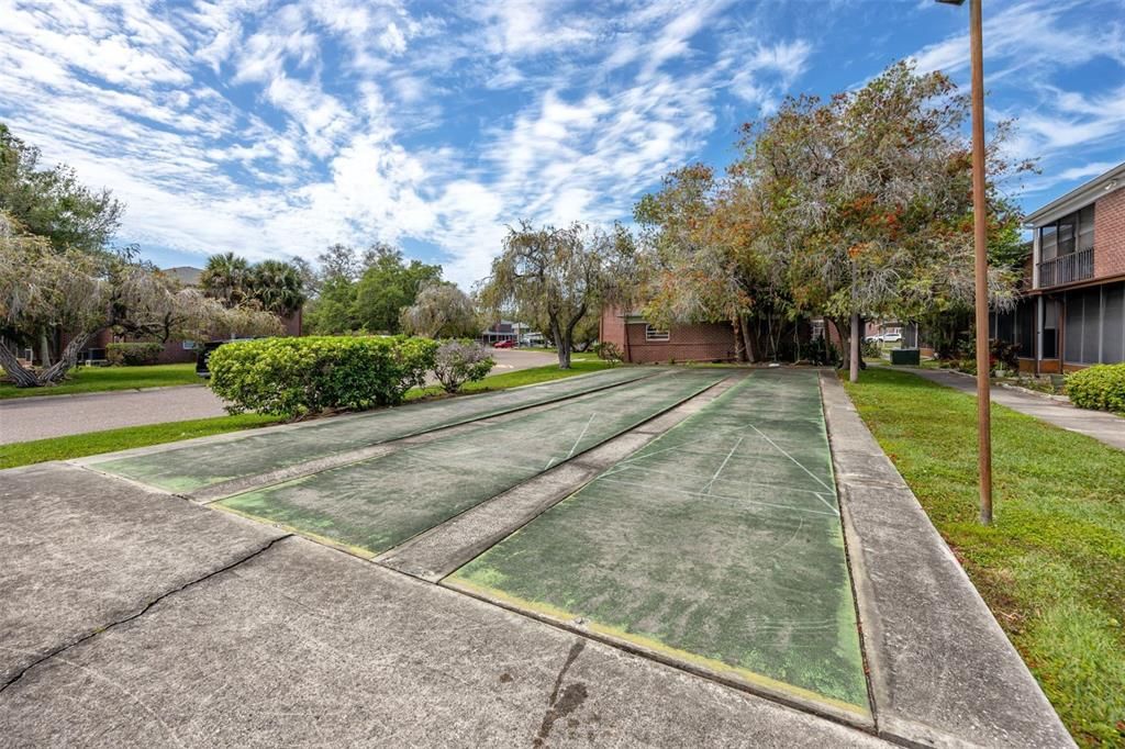 For Sale: $130,000 (1 beds, 1 baths, 680 Square Feet)