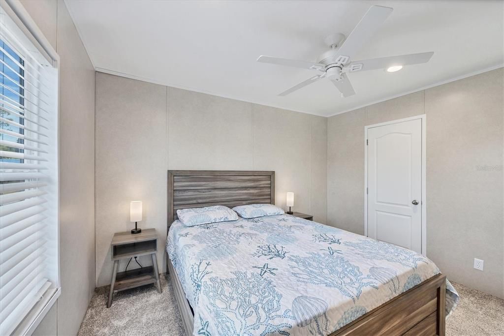 待售: $229,900 (3 贝兹, 2 浴室, 1056 平方英尺)