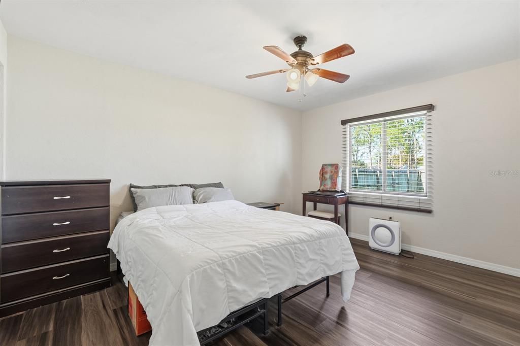 На продажу: $285,000 (3 спален, 2 ванн, 1257 Квадратных фут)