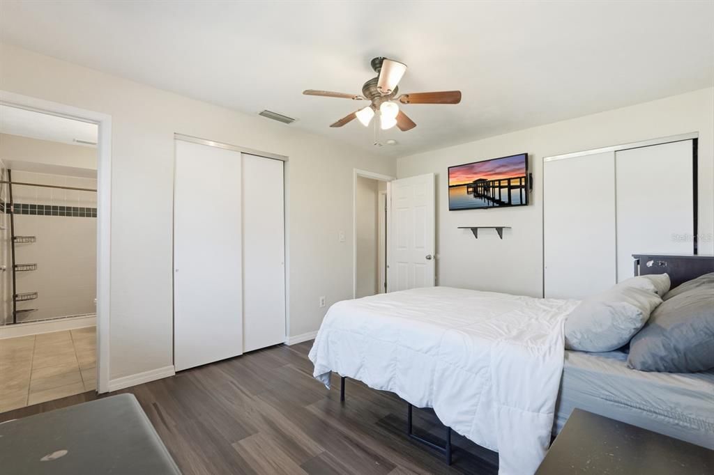 На продажу: $285,000 (3 спален, 2 ванн, 1257 Квадратных фут)