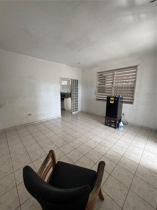 На продажу: $200,000 (3 спален, 2 ванн, 2000 Квадратных фут)