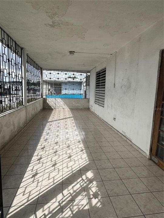 На продажу: $200,000 (3 спален, 2 ванн, 2000 Квадратных фут)