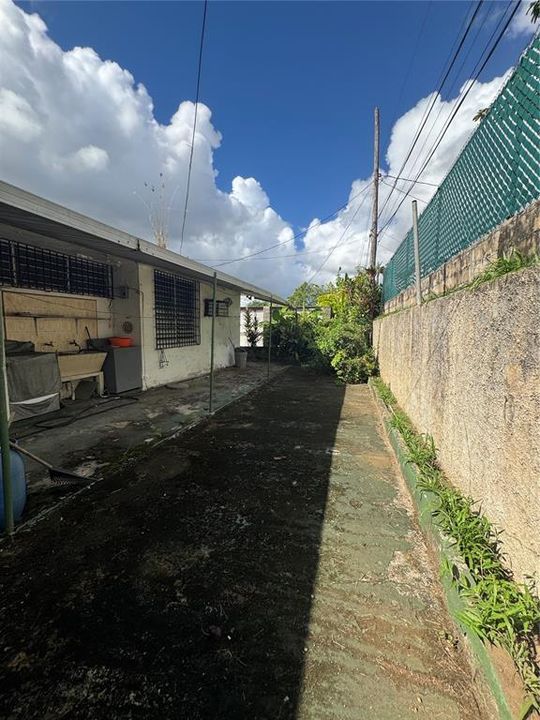 На продажу: $200,000 (3 спален, 2 ванн, 2000 Квадратных фут)