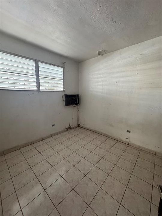 На продажу: $200,000 (3 спален, 2 ванн, 2000 Квадратных фут)