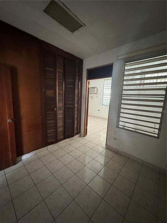 На продажу: $200,000 (3 спален, 2 ванн, 2000 Квадратных фут)