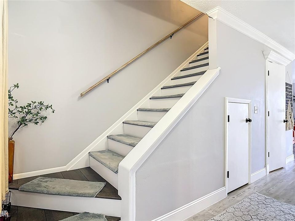 For Sale: $239,900 (2 beds, 2 baths, 1228 Square Feet)