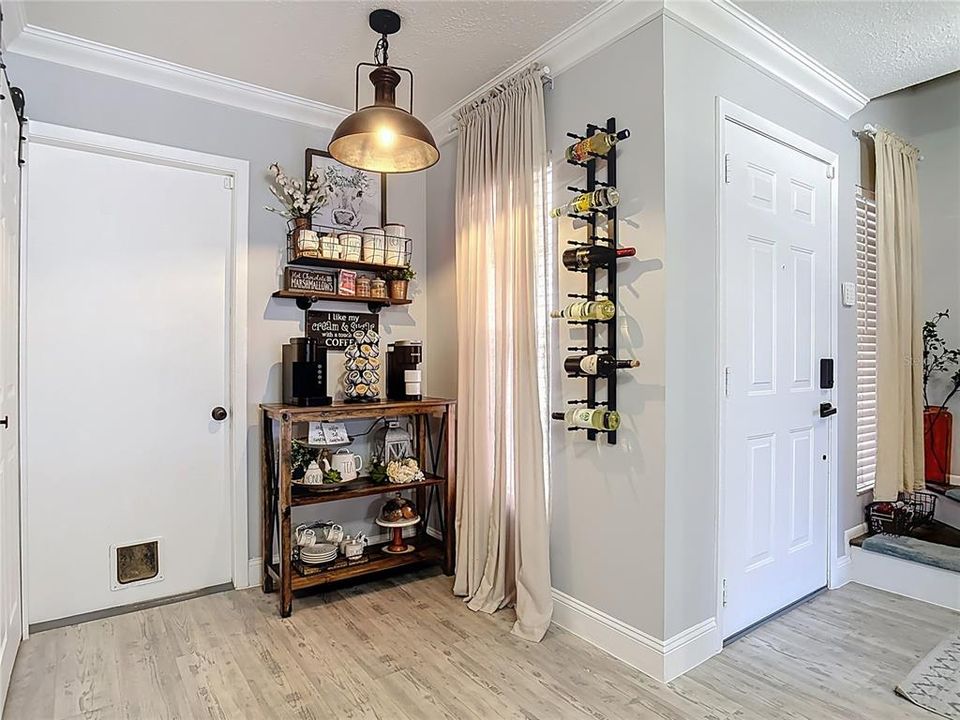 For Sale: $239,900 (2 beds, 2 baths, 1228 Square Feet)