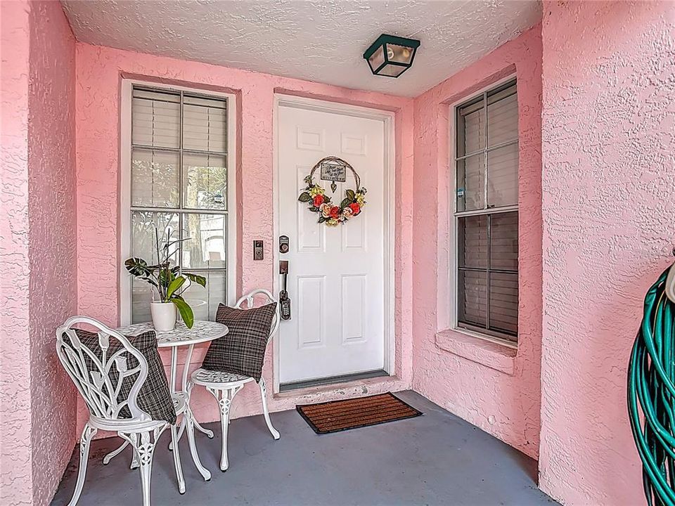 For Sale: $239,900 (2 beds, 2 baths, 1228 Square Feet)