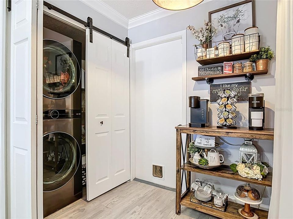 For Sale: $239,900 (2 beds, 2 baths, 1228 Square Feet)