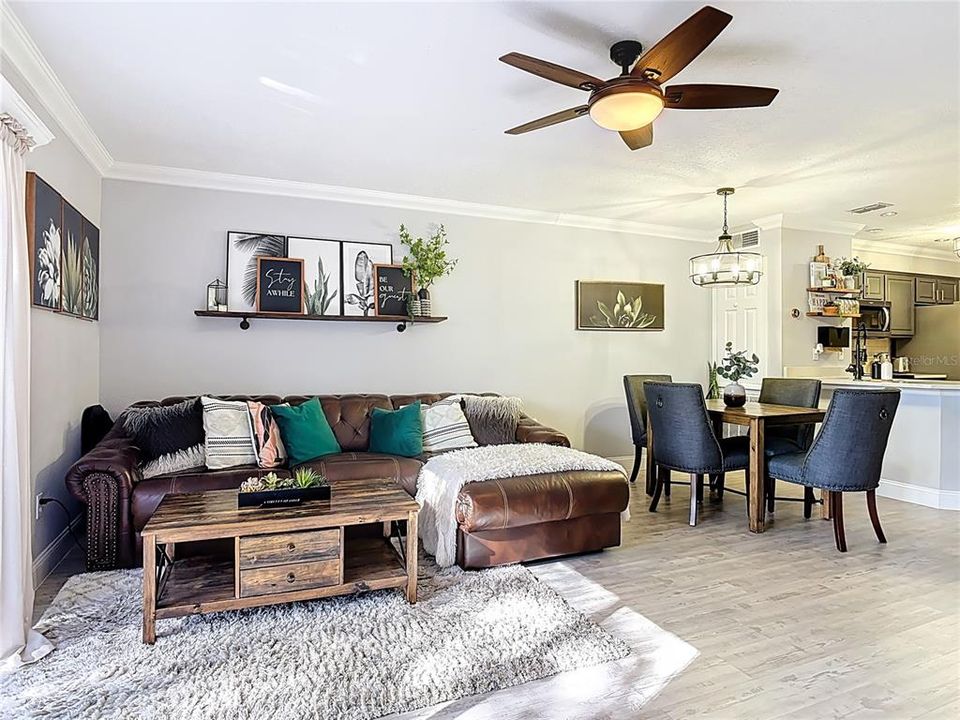 For Sale: $239,900 (2 beds, 2 baths, 1228 Square Feet)