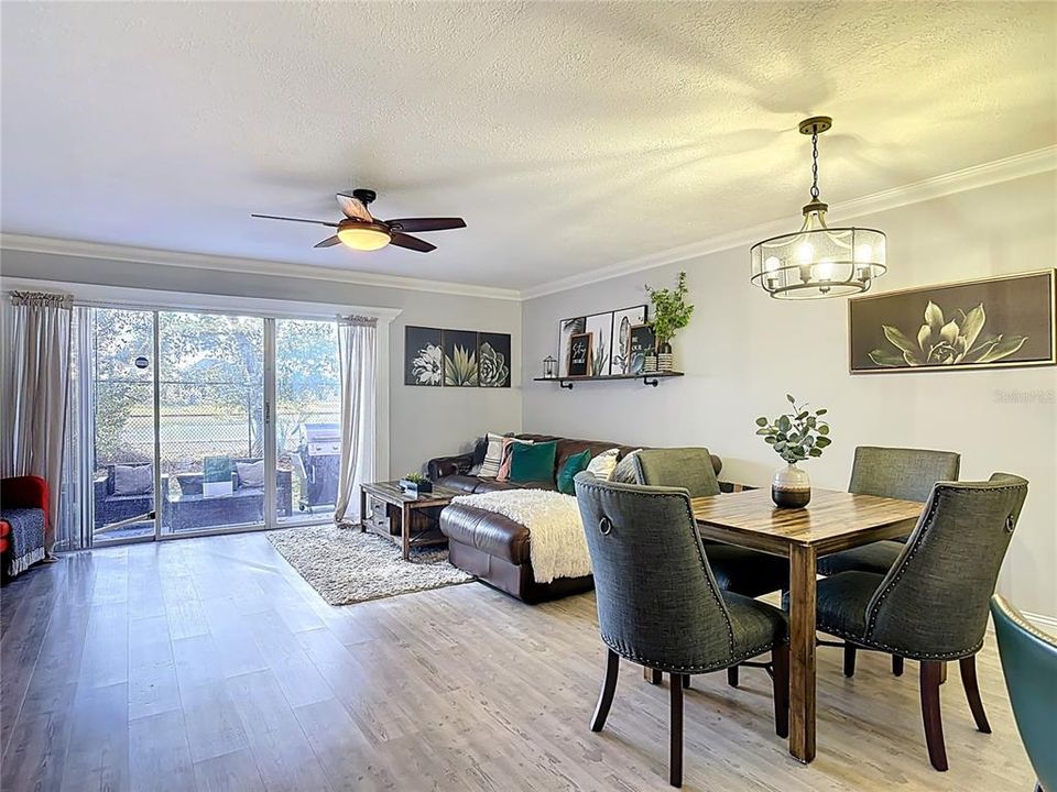 For Sale: $239,900 (2 beds, 2 baths, 1228 Square Feet)