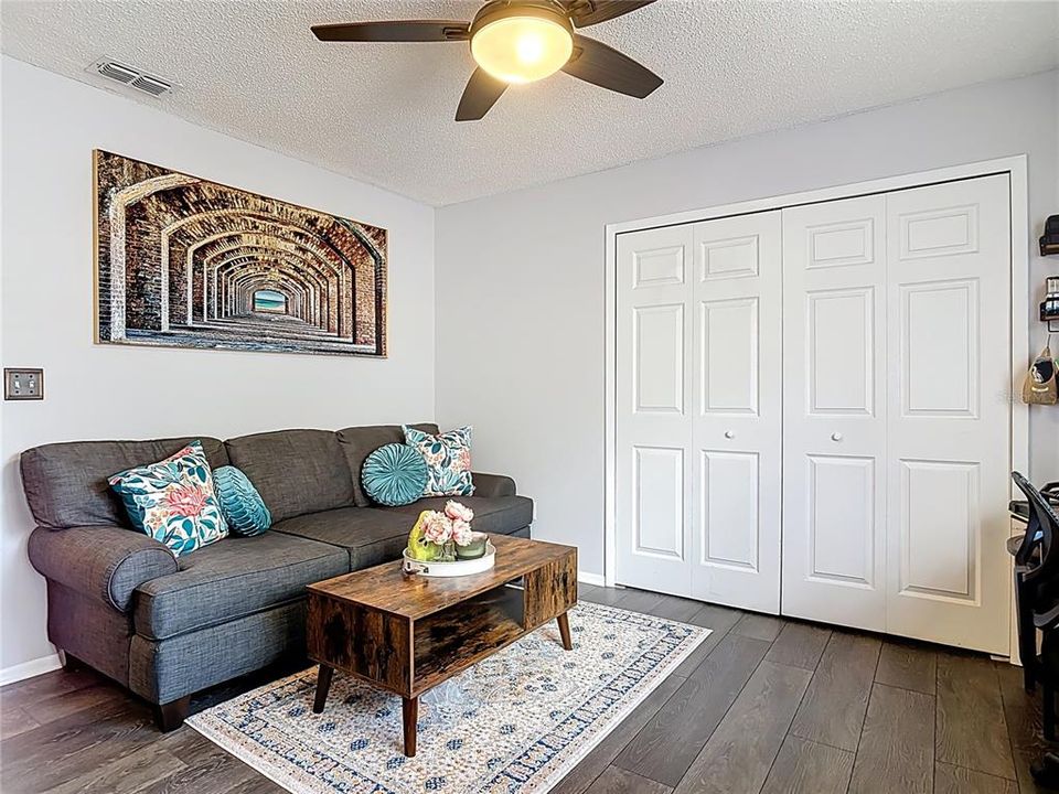 For Sale: $239,900 (2 beds, 2 baths, 1228 Square Feet)