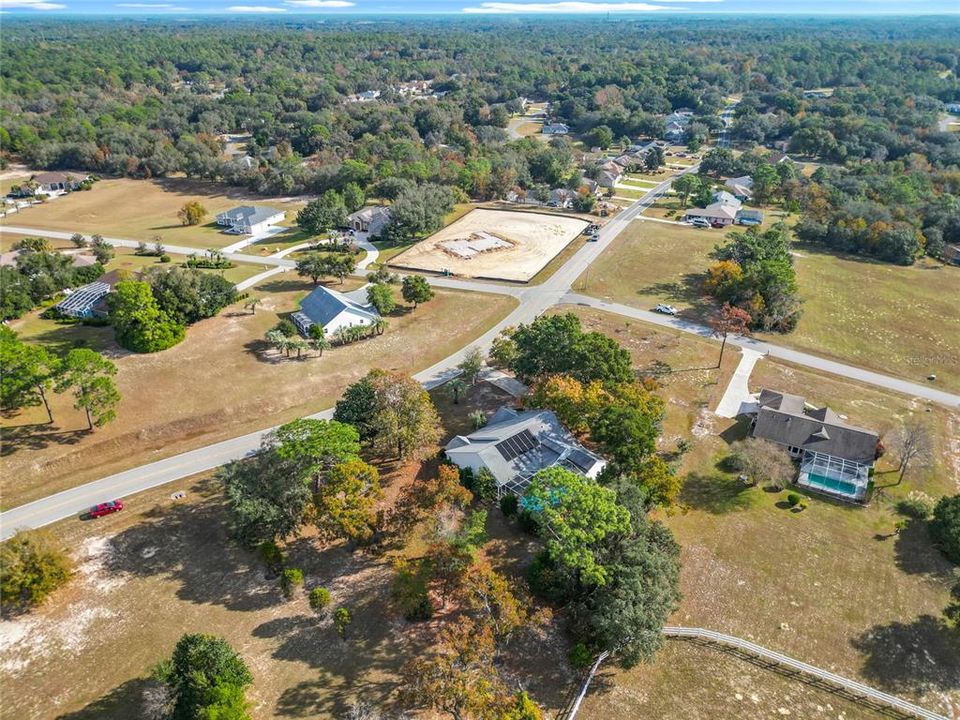 Под контрактом: $407,500 (3 спален, 2 ванн, 2199 Квадратных фут)