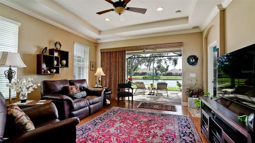 For Sale: $505,500 (2 beds, 2 baths, 1558 Square Feet)