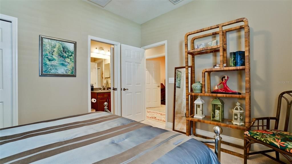 For Sale: $505,500 (2 beds, 2 baths, 1558 Square Feet)