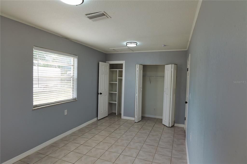 待售: $346,000 (3 贝兹, 1 浴室, 1337 平方英尺)