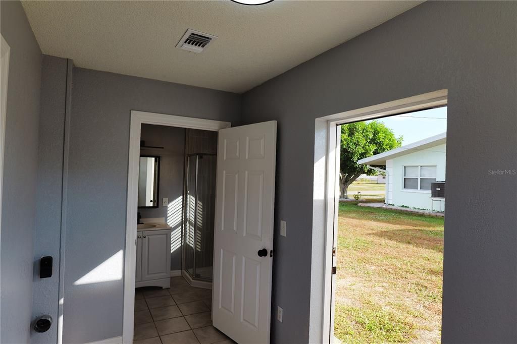 待售: $346,000 (3 贝兹, 1 浴室, 1337 平方英尺)