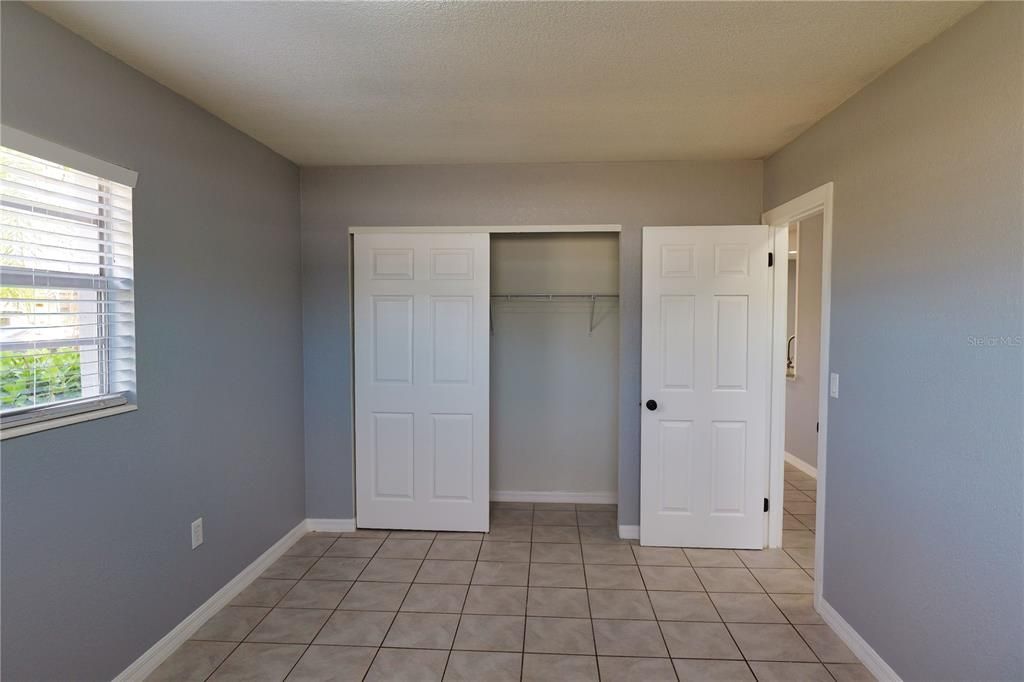 待售: $346,000 (3 贝兹, 1 浴室, 1337 平方英尺)