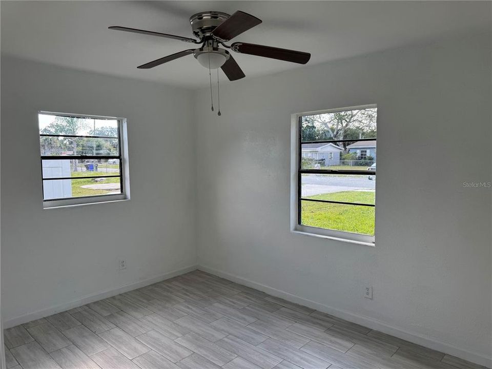 For Sale: $230,000 (3 beds, 1 baths, 874 Square Feet)