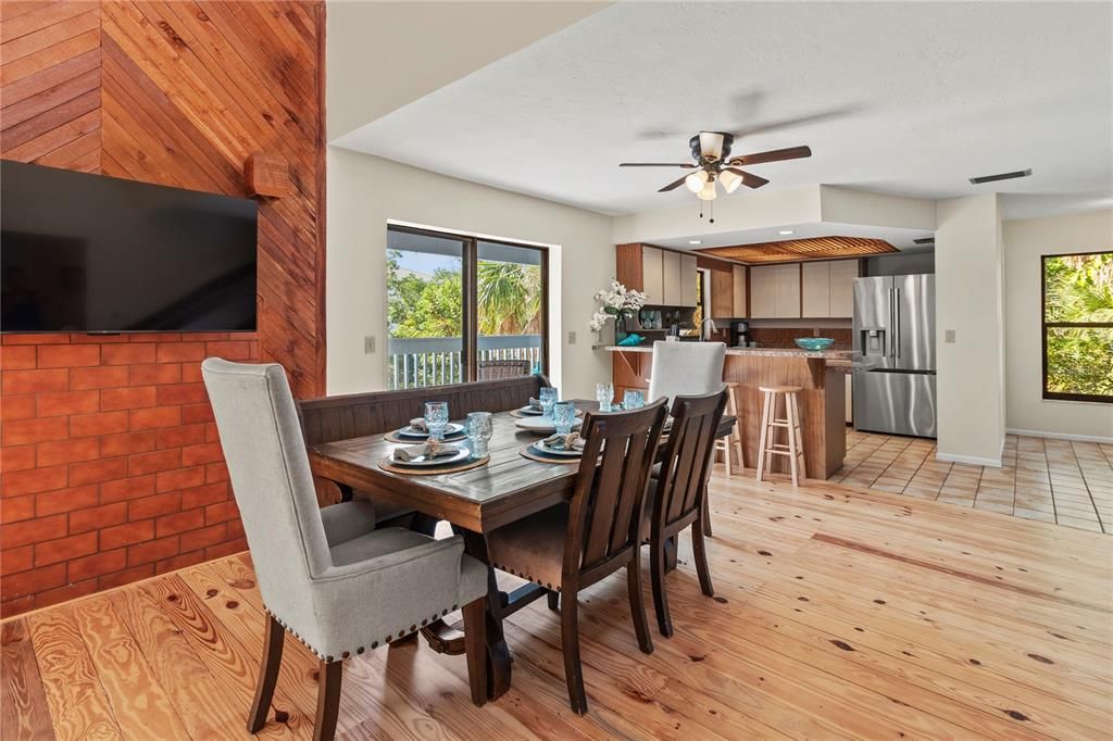 待售: $1,750,000 (3 贝兹, 3 浴室, 1448 平方英尺)