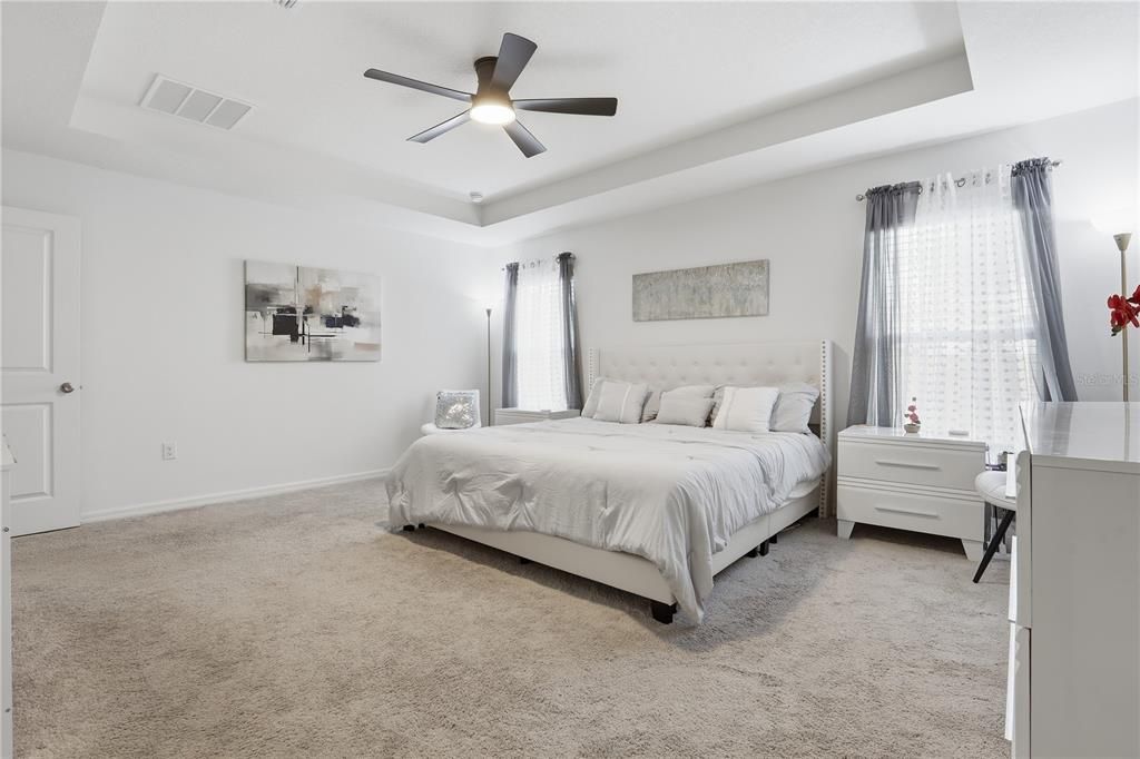 For Sale: $475,000 (4 beds, 2 baths, 1918 Square Feet)