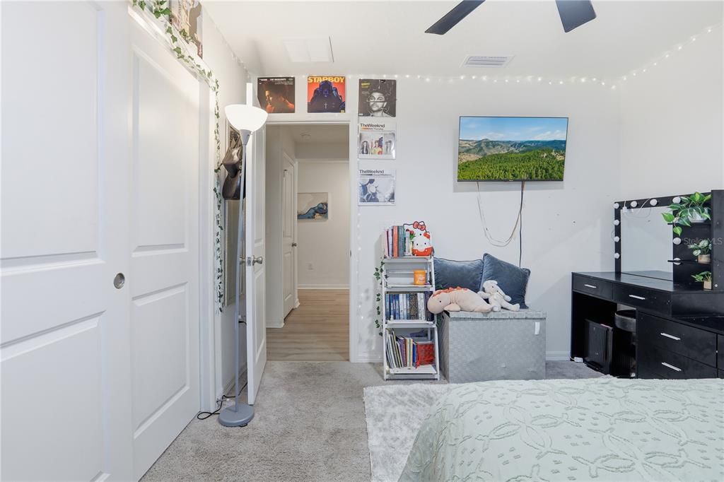 For Sale: $475,000 (4 beds, 2 baths, 1918 Square Feet)