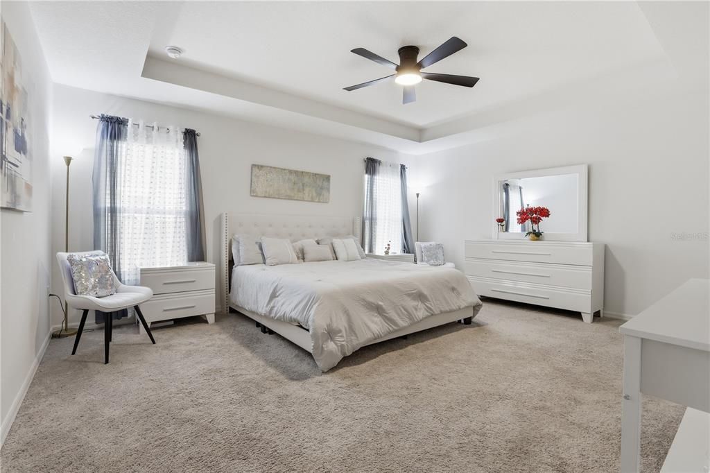 For Sale: $475,000 (4 beds, 2 baths, 1918 Square Feet)