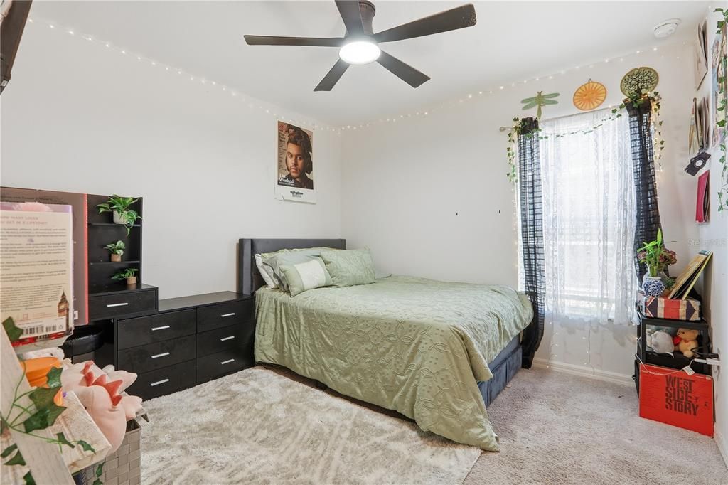 For Sale: $475,000 (4 beds, 2 baths, 1918 Square Feet)