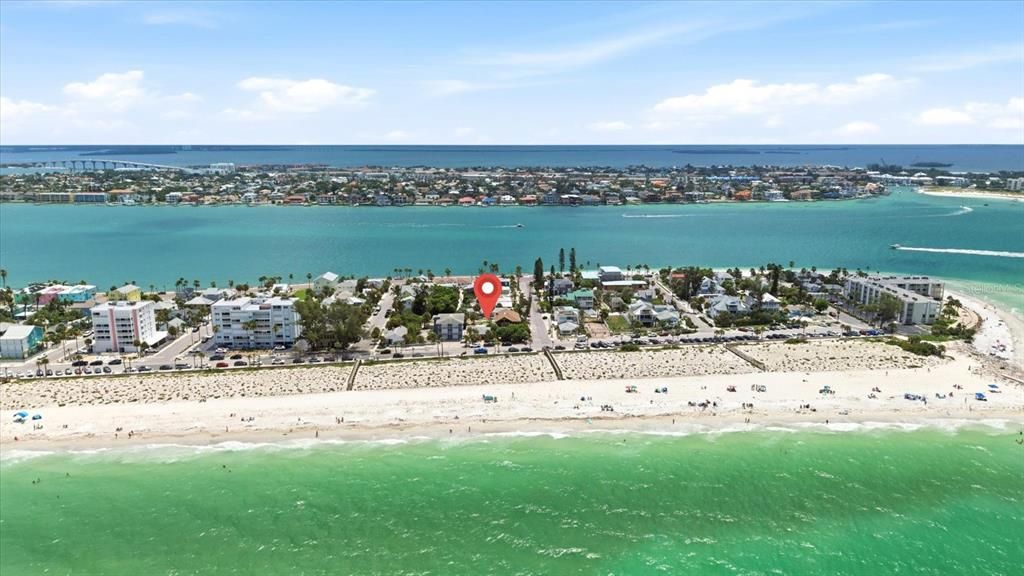 For Sale: $999,000 (0.09 acres)