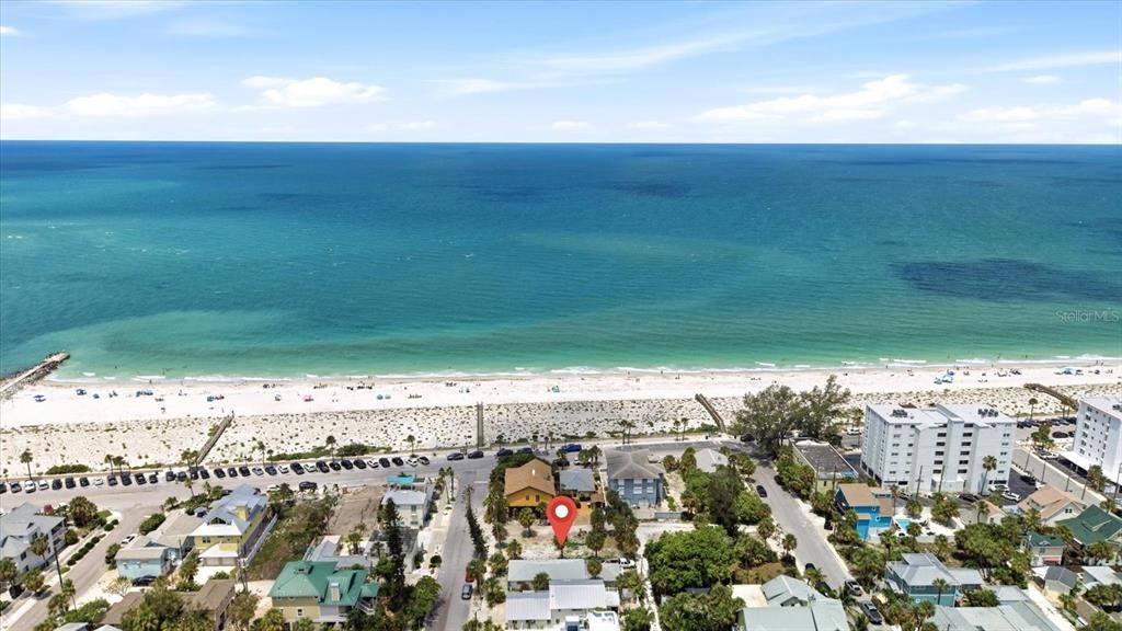 For Sale: $999,000 (0.09 acres)