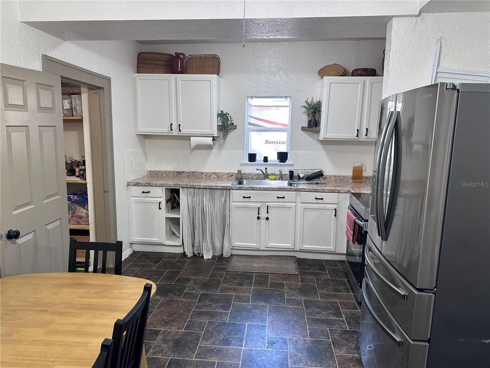 待售: $315,000 (3 贝兹, 2 浴室, 1426 平方英尺)