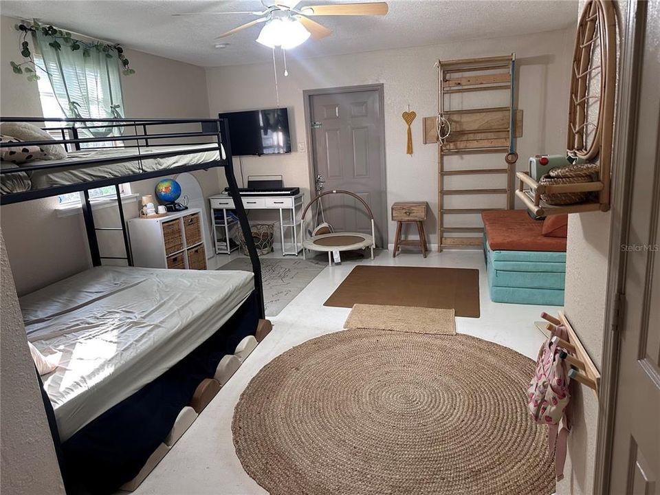 待售: $315,000 (3 贝兹, 2 浴室, 1426 平方英尺)