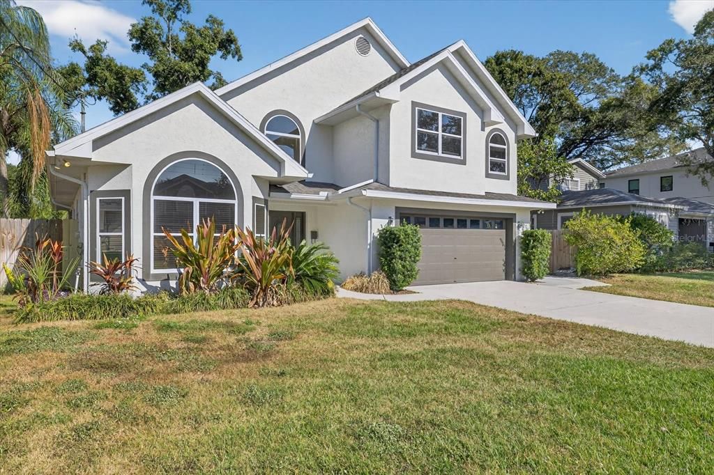 На продажу: $1,080,000 (3 спален, 3 ванн, 2550 Квадратных фут)