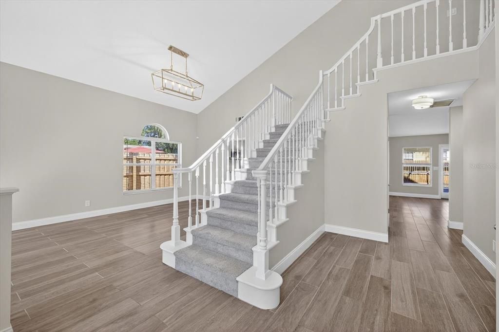 На продажу: $1,080,000 (3 спален, 3 ванн, 2550 Квадратных фут)