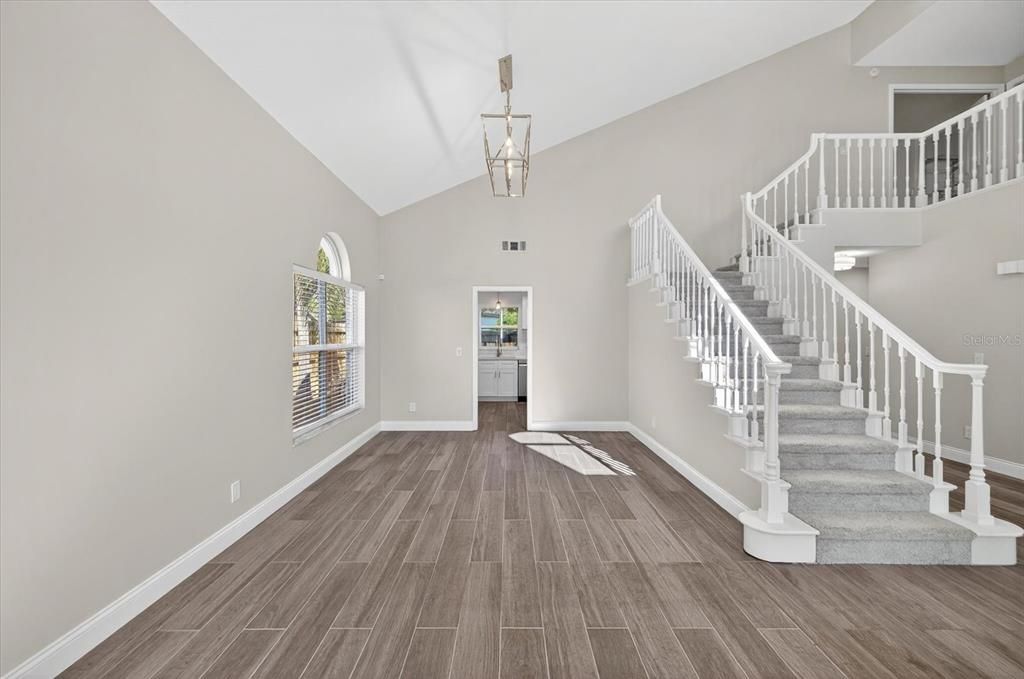 На продажу: $1,080,000 (3 спален, 3 ванн, 2550 Квадратных фут)