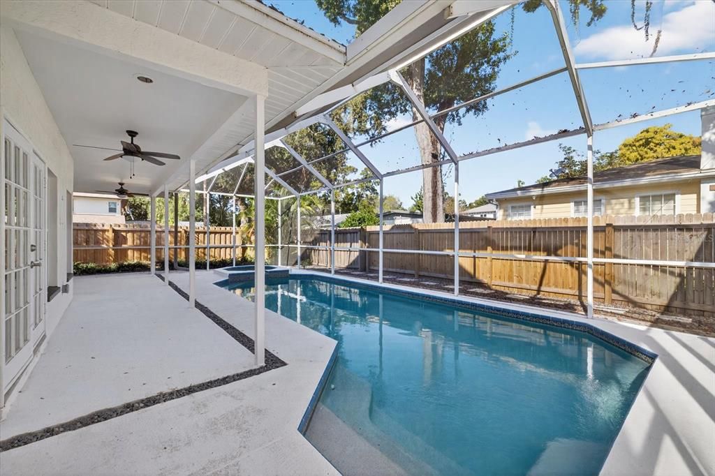 На продажу: $1,080,000 (3 спален, 3 ванн, 2550 Квадратных фут)