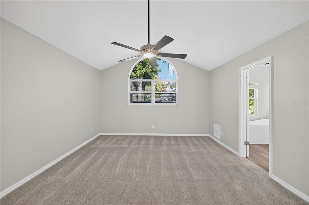 На продажу: $1,080,000 (3 спален, 3 ванн, 2550 Квадратных фут)