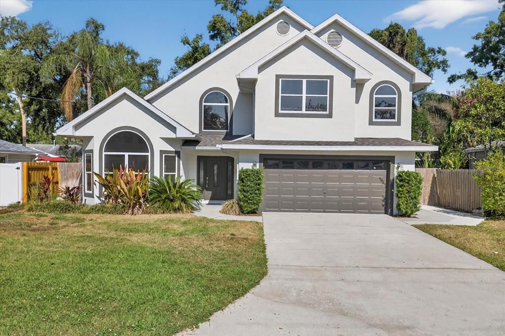 На продажу: $1,080,000 (3 спален, 3 ванн, 2550 Квадратных фут)