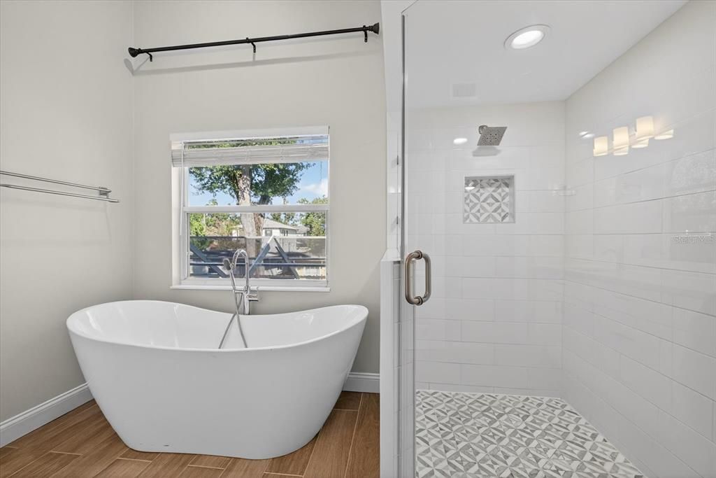 На продажу: $1,080,000 (3 спален, 3 ванн, 2550 Квадратных фут)