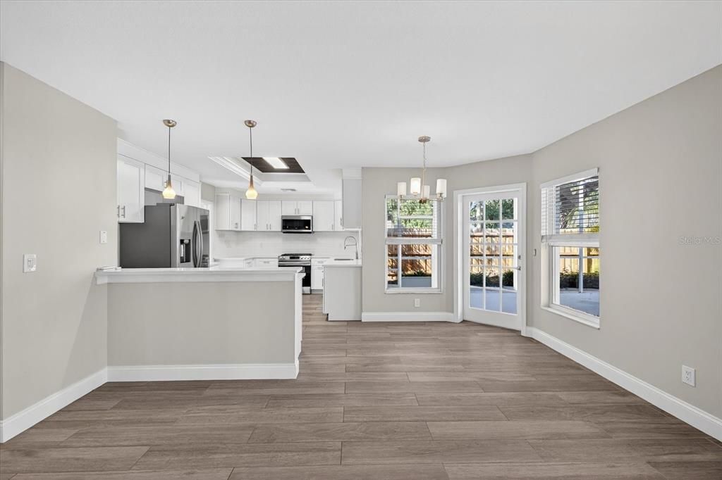 На продажу: $1,080,000 (3 спален, 3 ванн, 2550 Квадратных фут)