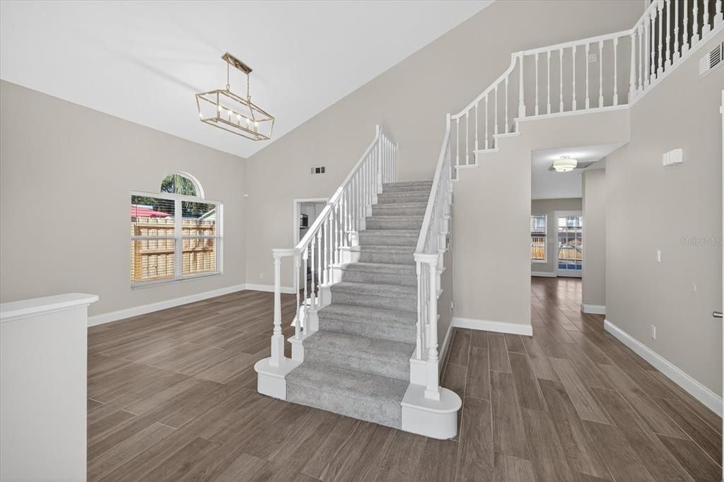 На продажу: $1,080,000 (3 спален, 3 ванн, 2550 Квадратных фут)