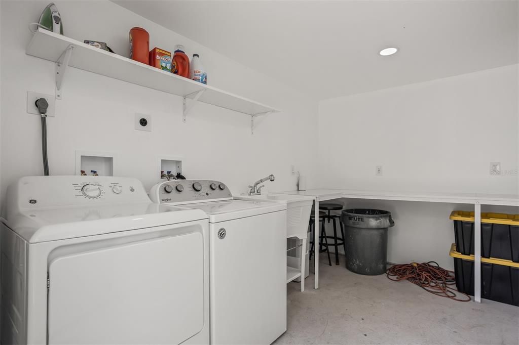 For Sale: $1,061,111 (5 beds, 0 baths, 2190 Square Feet)