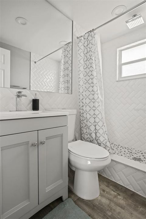 For Sale: $1,061,111 (5 beds, 0 baths, 2190 Square Feet)