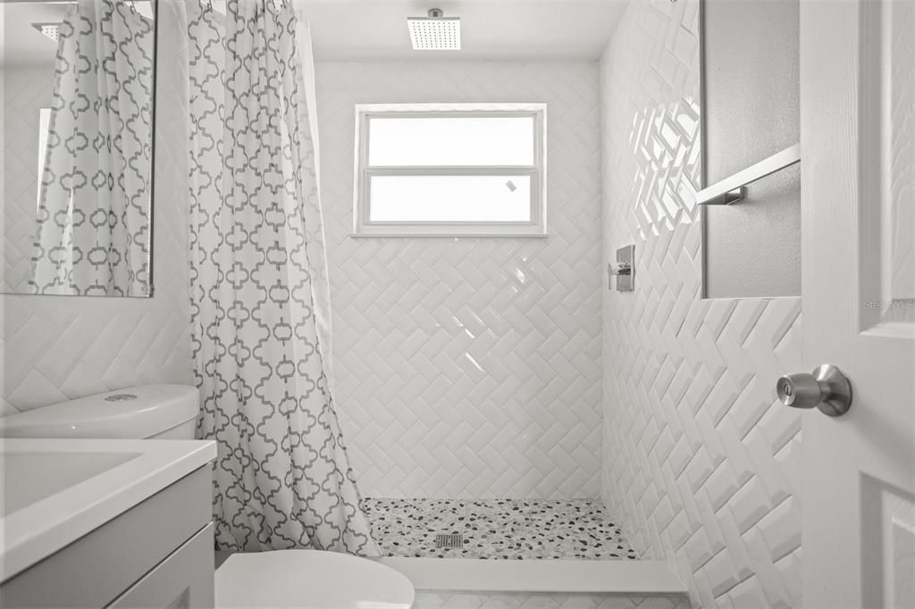 For Sale: $1,061,111 (5 beds, 0 baths, 2190 Square Feet)