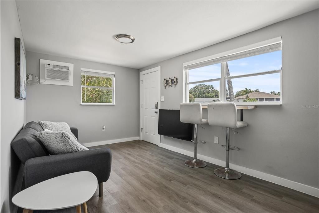 For Sale: $1,061,111 (5 beds, 0 baths, 2190 Square Feet)