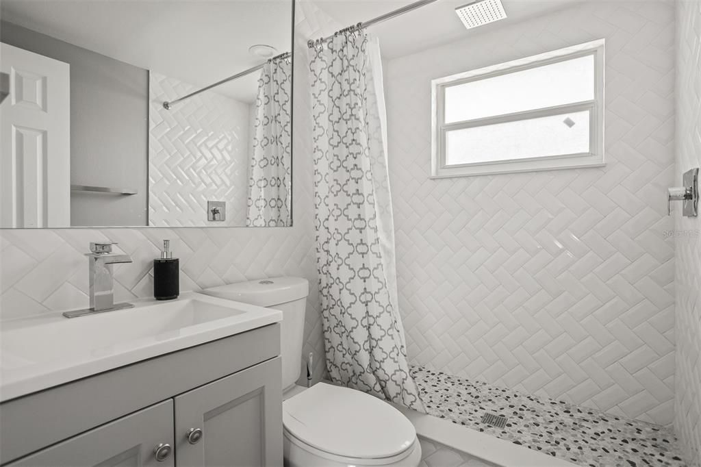 For Sale: $1,061,111 (5 beds, 0 baths, 2190 Square Feet)