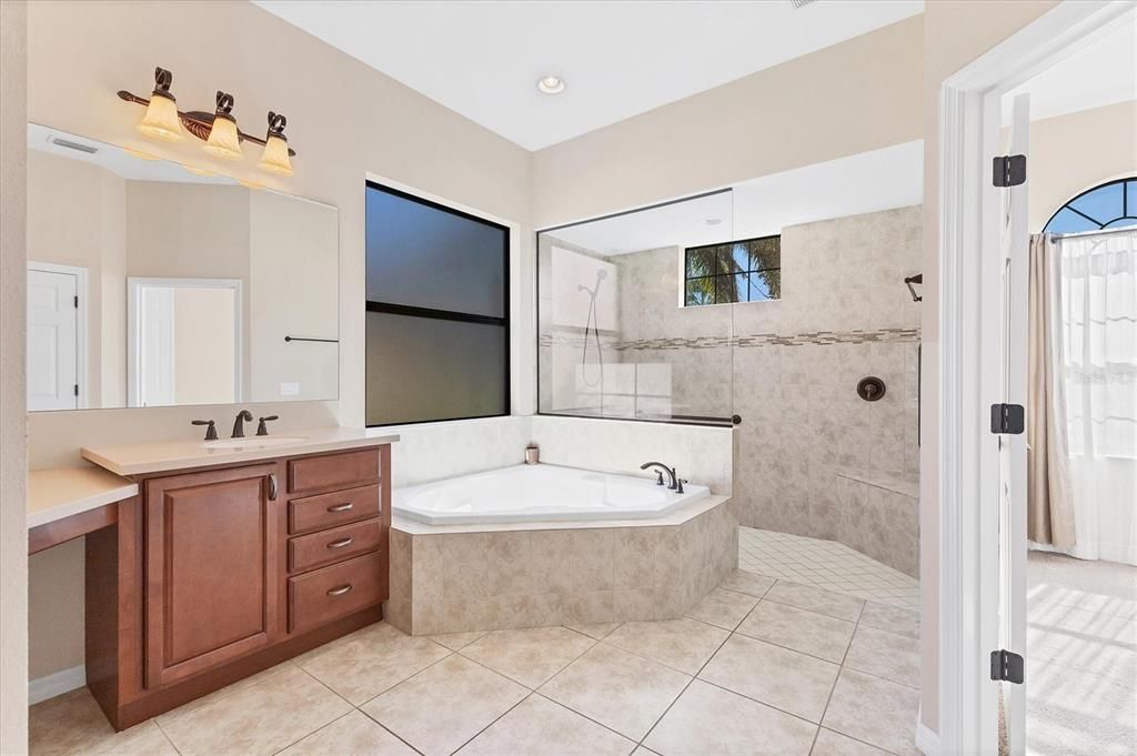 For Sale: $749,000 (4 beds, 3 baths, 3014 Square Feet)