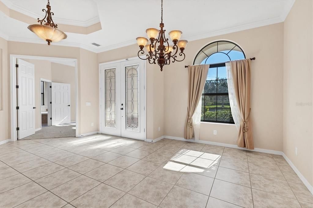 For Sale: $749,000 (4 beds, 3 baths, 3014 Square Feet)